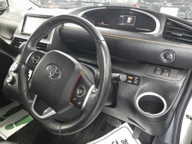 Toyota Sienta 2020 (New -unregistered) , Mob: 9409119
